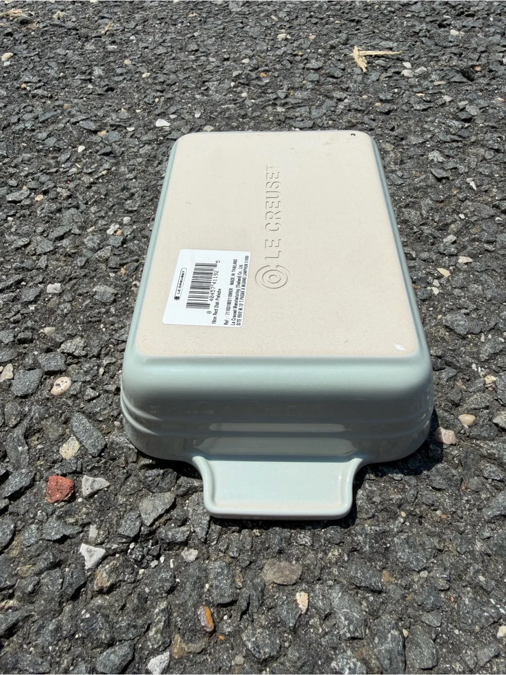 Le Creuset 18cm Rectangular Stoneware Baking Dish in Pistache (light sage green)
